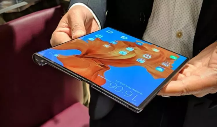 Huawei Mate X هاتف هواوي القابل للطي + السعر